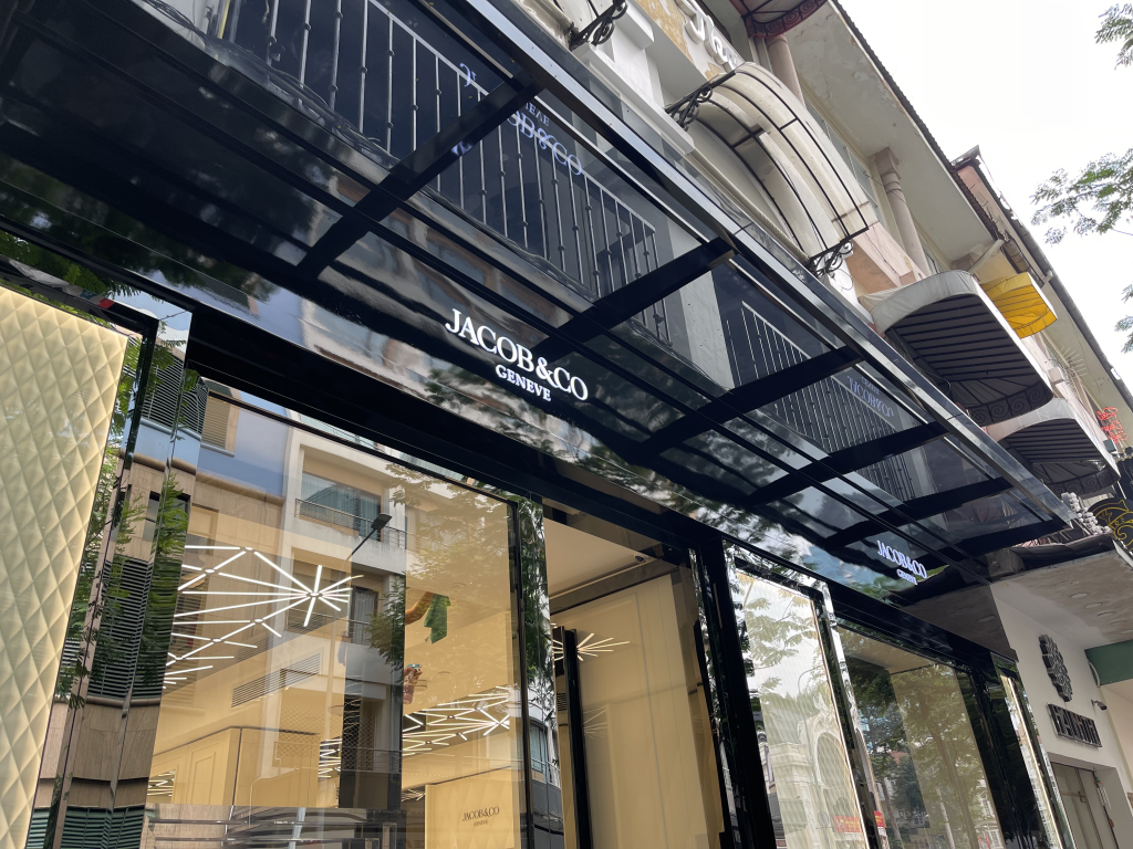 Cửa hàng đồng hồ cao cấp Jacob & Co